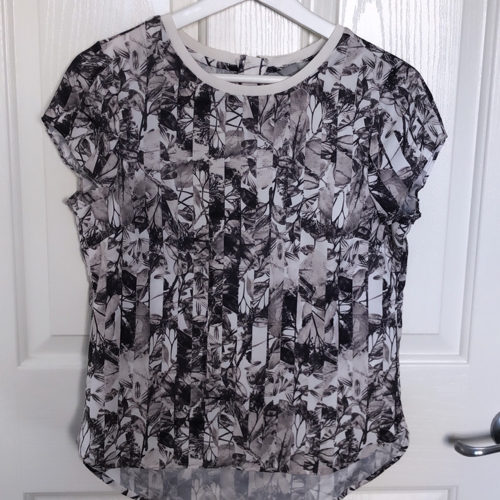 H&M blouse which is never worn